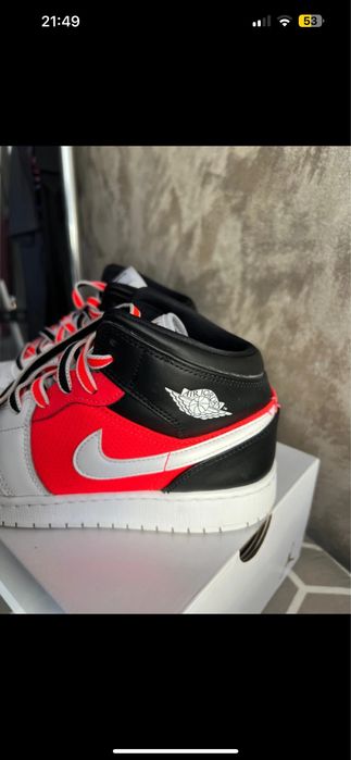 Nime air jordan low
