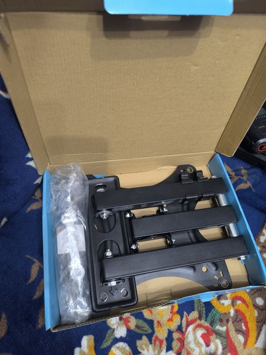 Кронштейн для телевизора