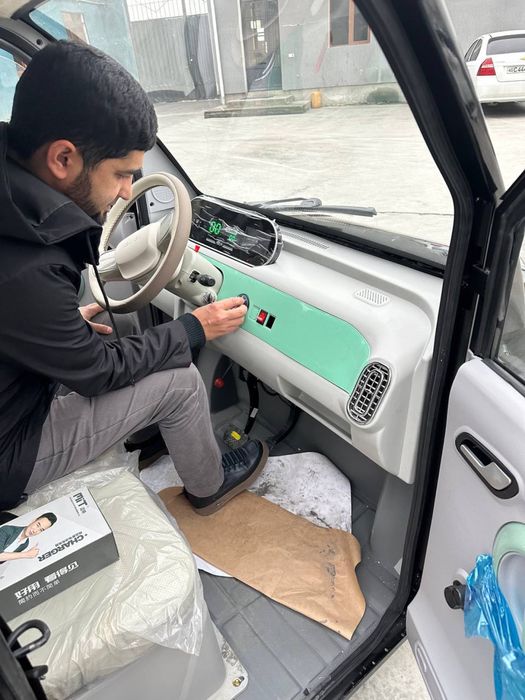 Mini car elektro mashina mini gelik kichik hajmdagi elektro mashinalar