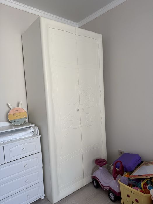 Продам спальный гарнитур