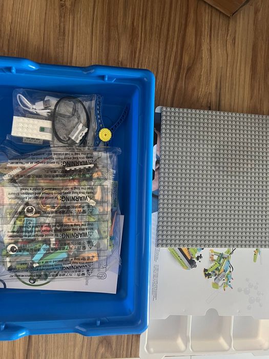 Farzandlaringiz uchun robokonstruktor  Wedo2.0