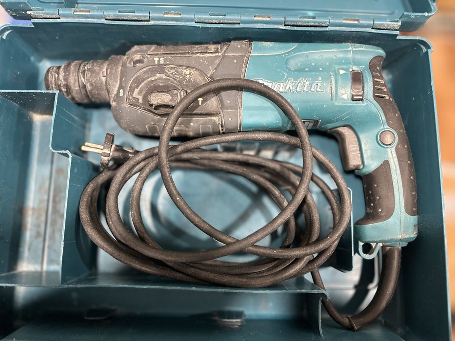 Продам 4 перфоратора Makita