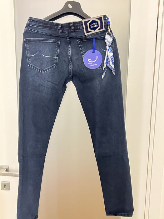 Нов модел дънки JACOB COHEN.С етикети всичко от до.Всички размери.