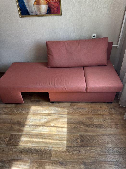 Продам диван ikea раскладной, ящик для белья бу. В хорошем состояние