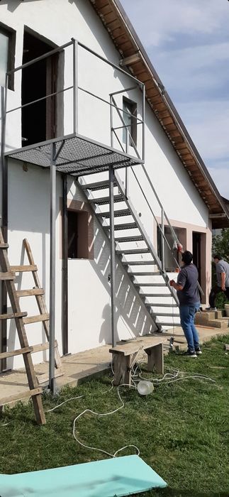 Vănd scări la comandă