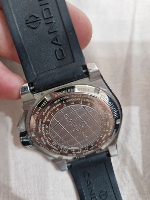 Часовник candino швейцарски