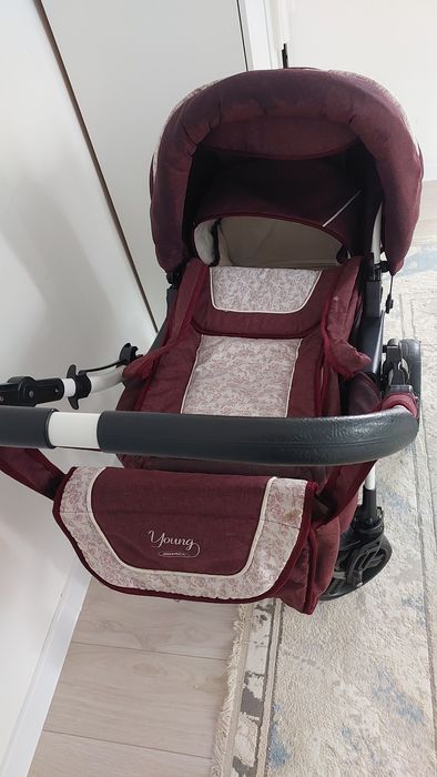 Продам  коляску с переноской