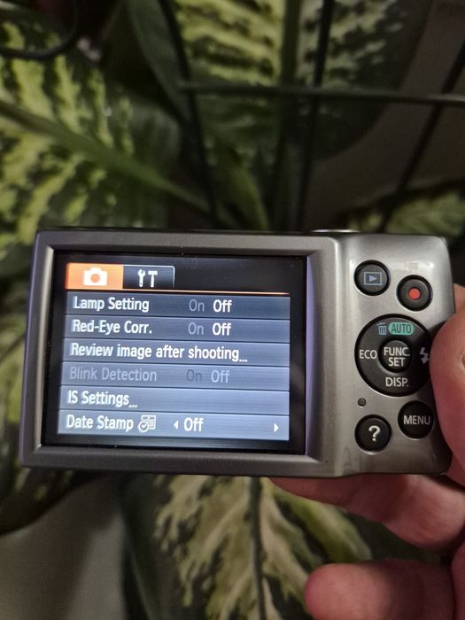 Compact digital Canon Ixus 165