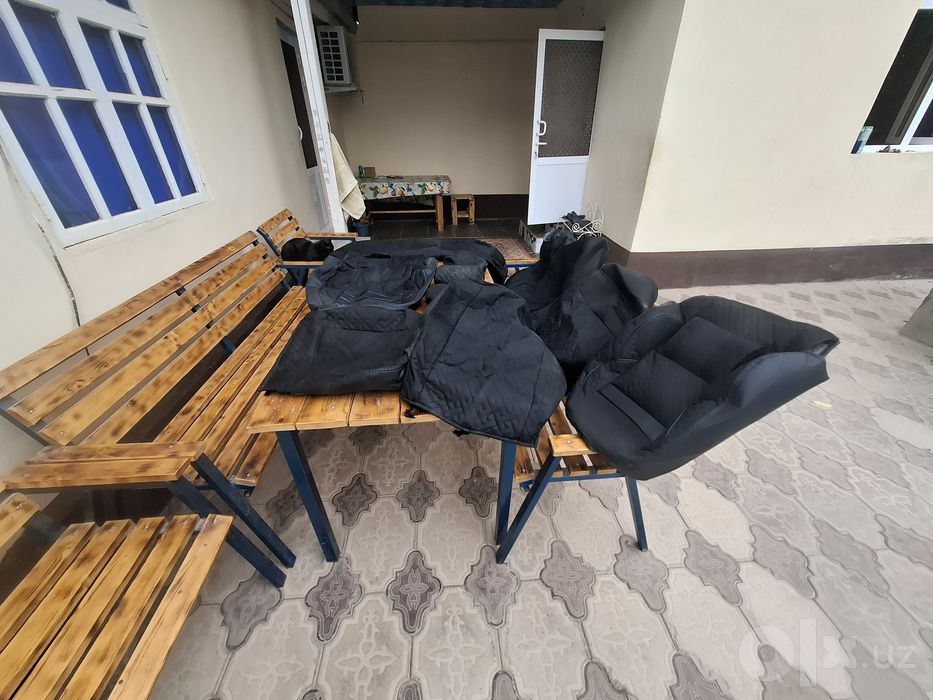 Kobilt chexoli sotiladi