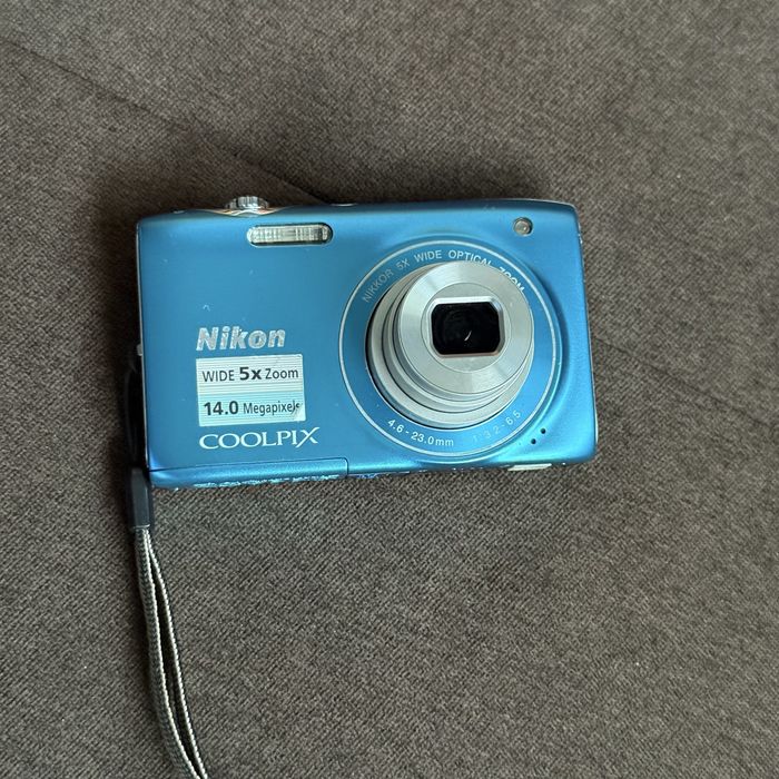 Nikon S3100 Y2K Style