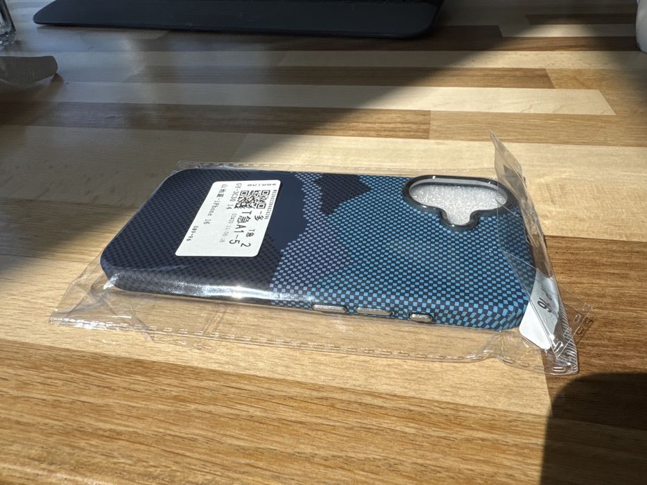 Карбонов/Кевларен калъф за Iphone 16