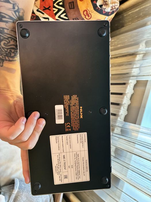 Nux Trident гитарный процессор (для электрогитары и баса)