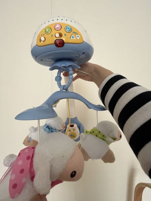 Музикална въртележка за бебе Vtech