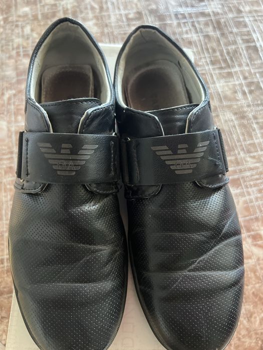 Продам срочно школьную обуаь