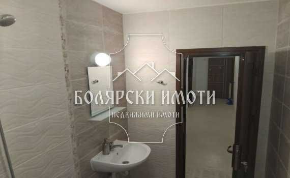 Дава се под наем Тристаен апартамент в Велико Търново, Център - 80 кв.м за 408 € - Снимка #8