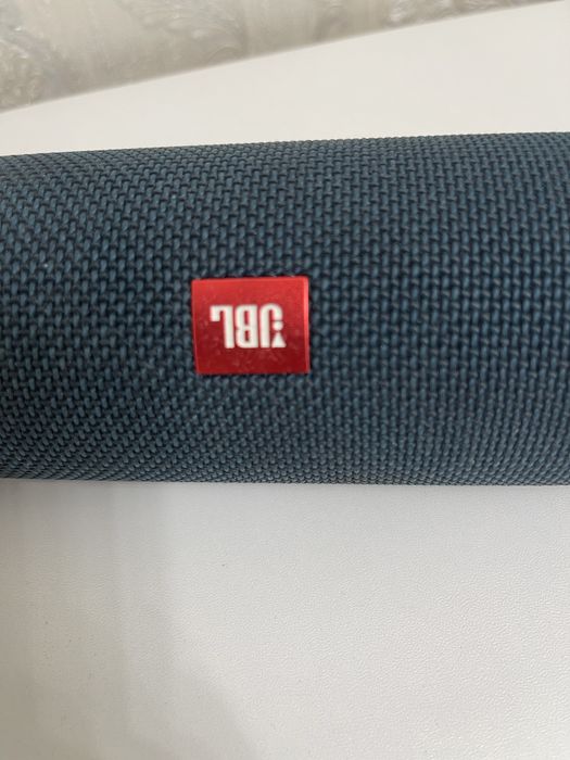 Продам колонку JBL