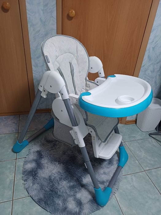Детский стул со столиком