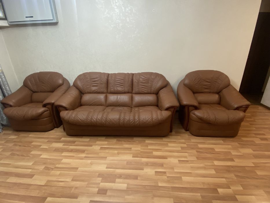 Продам диван в отличном состоянии