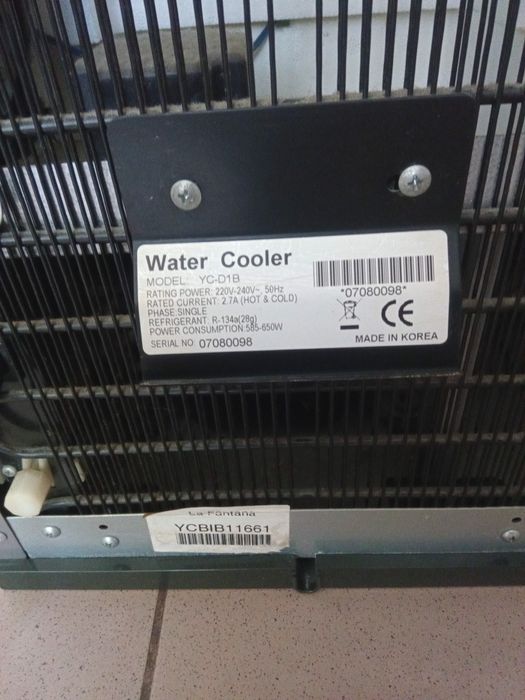 Dozator apă rece caldă La Fântână