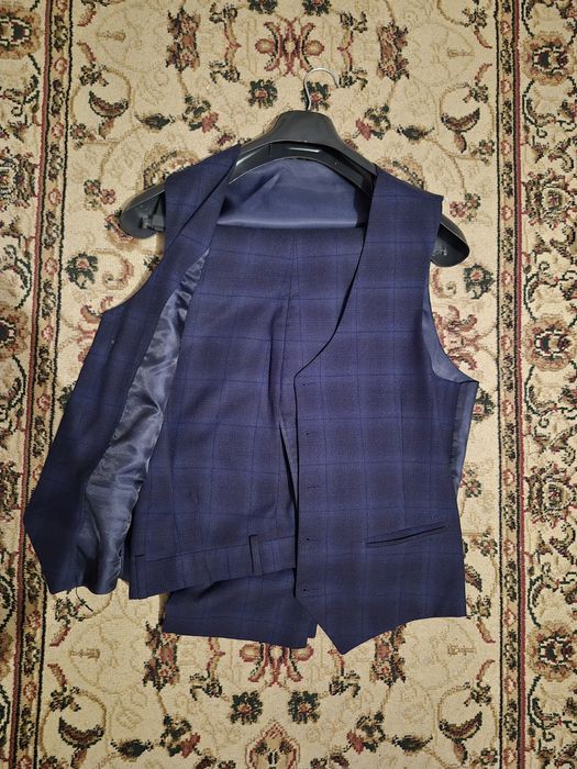 Костюм продам б/у