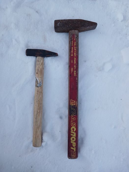 Продам топор и молоток