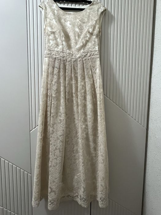 Продам вечерние платья