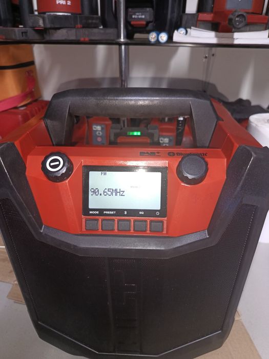 Radio șantier hilti normal și nuron