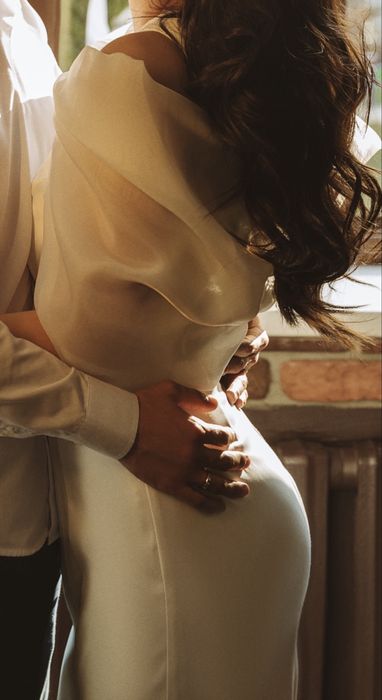 Продаю вечернее белое платье