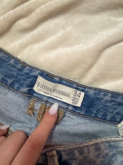 Дънкови къси панталони STRADIVARIUS