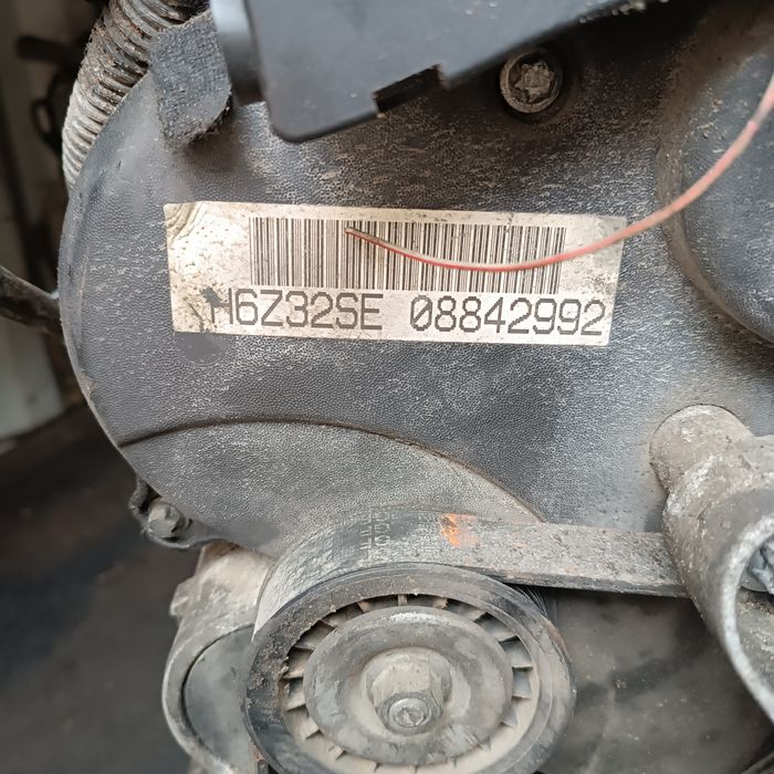 Двс мотор двигатель Z32SE на Opel