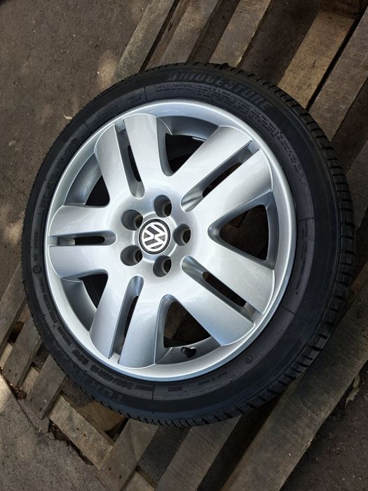 1бр. 16" 5Х100мм Фолксваген с гума 205 45 16/ 5x100 VW ORIGINAL
