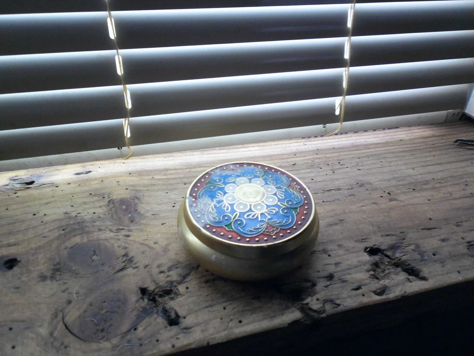 Продавам кутиика СССР мед