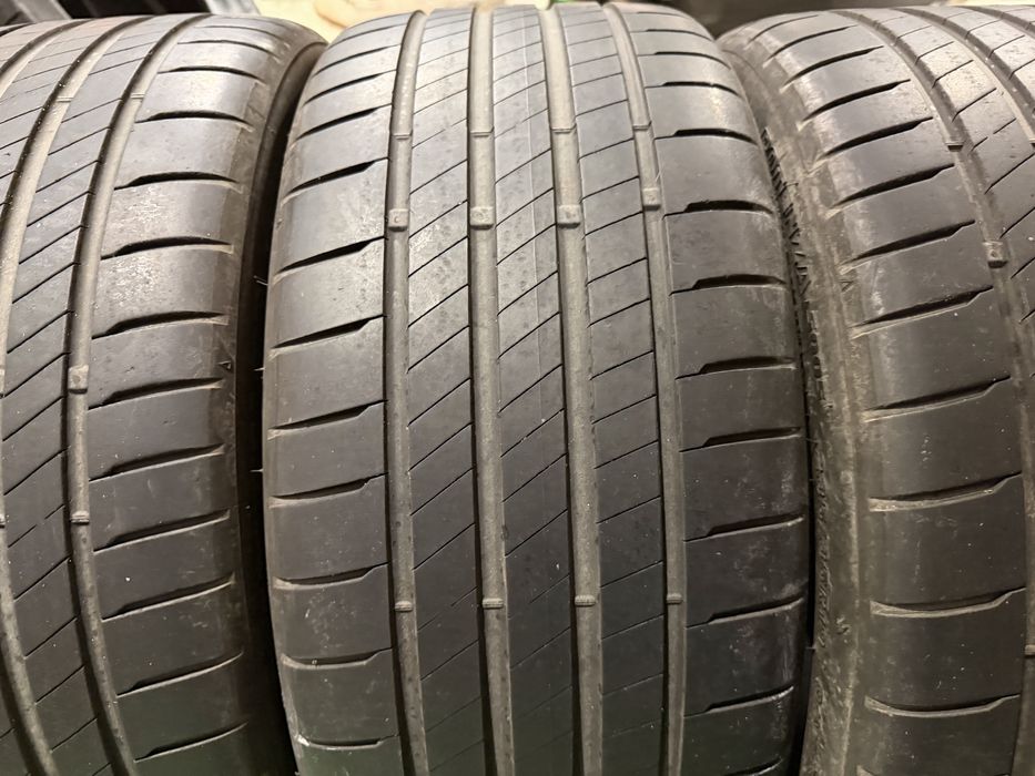4 anvelope Vara Bridgestone Potenza  R19 235/35/19 91Y DOT 2022