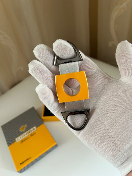 Комплект Cohiba – запалка и ножче в подаръчна кутия