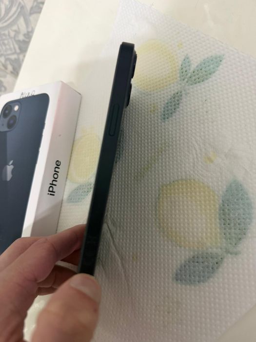 Vand sau schimb iphone 13 ca nou fara nici un defect