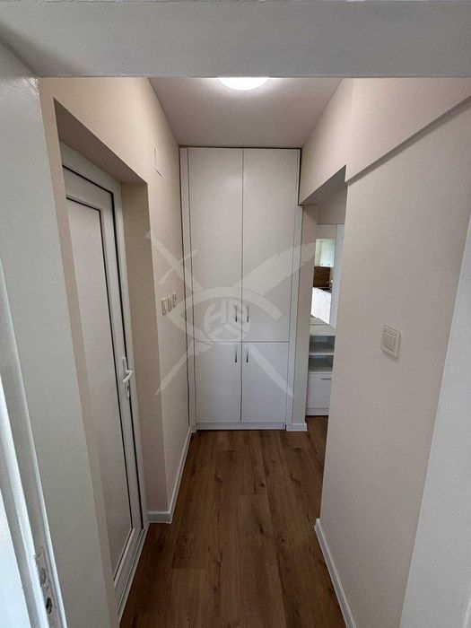 Дава се под наем Двустаен апартамент в Пловдив, Център - 56 кв.м за 550 € - Снимка #2