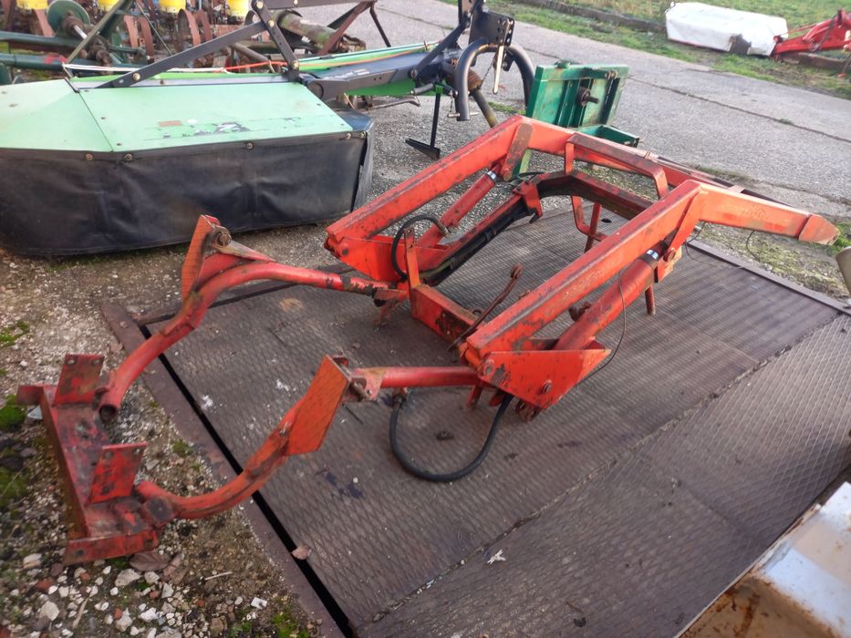 Incarcator frontal tractor utb universal fiat