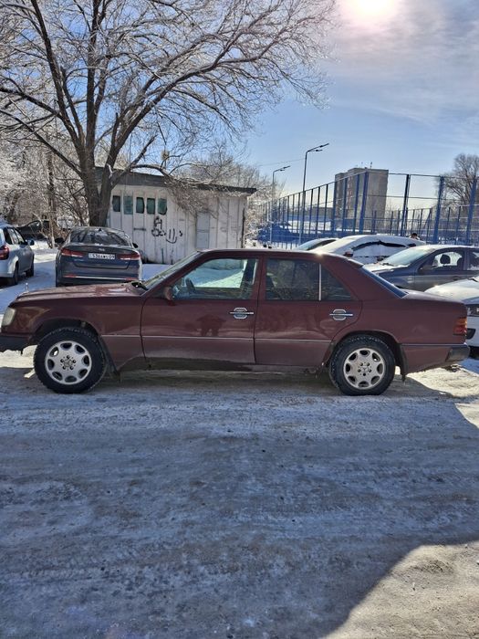 Мерседес Benz . Простой