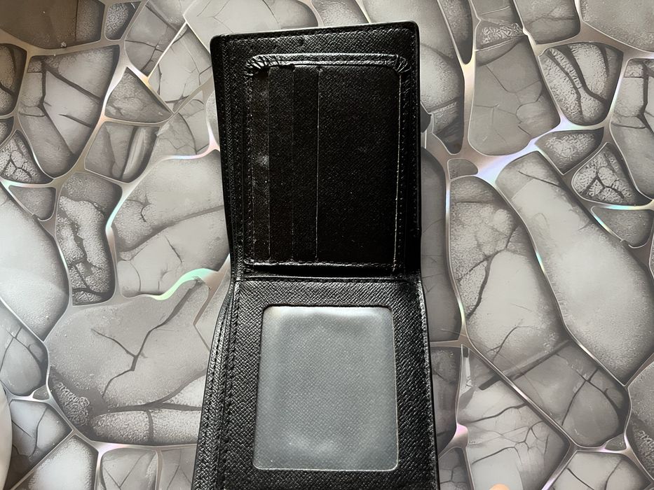 Портмоне на louis vuitton