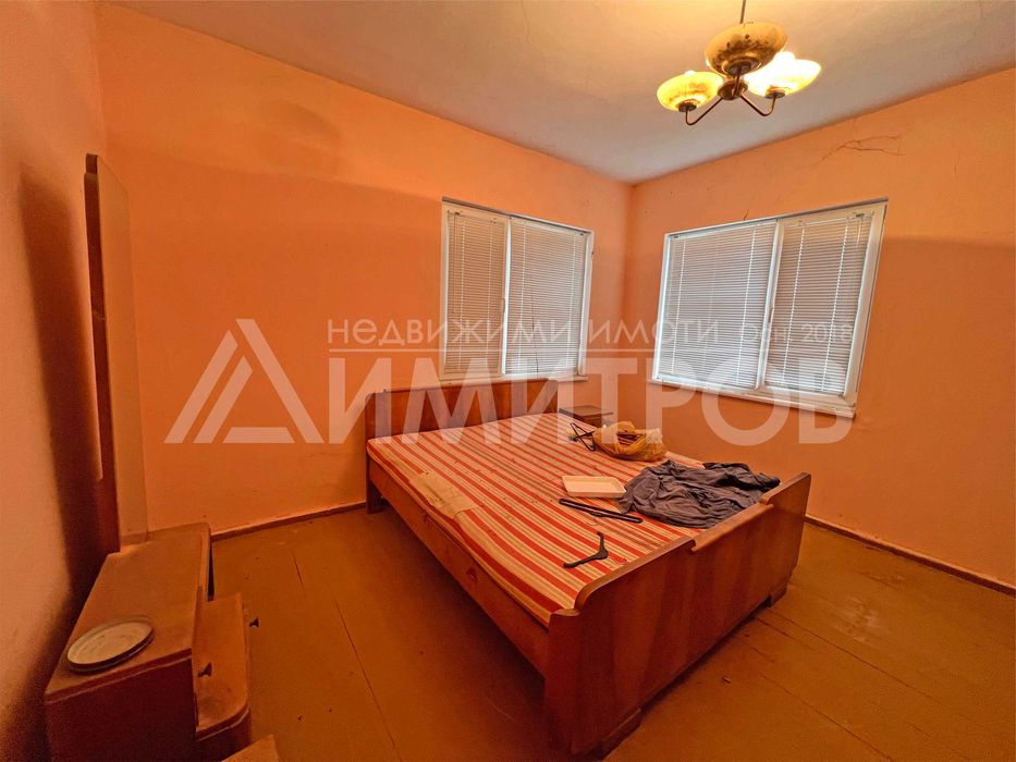 Продава се Къща в Нови пазар - 174 кв.м за 258 €/кв.м - Снимка #7