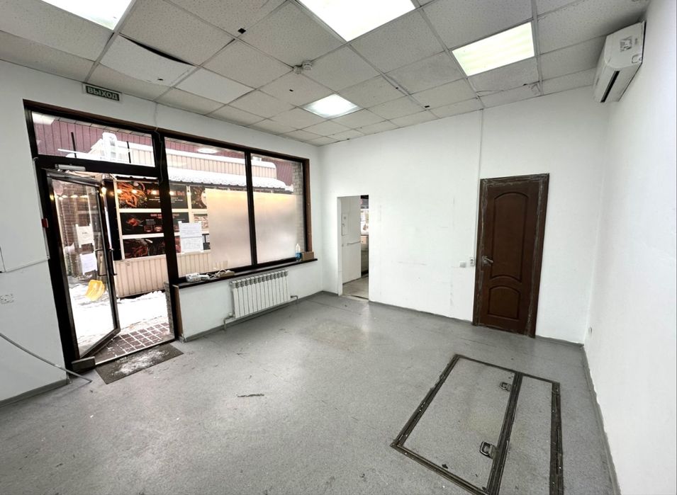 Сдам в аренду Магазин 30 кв.м. Шаляпина/Берегового.