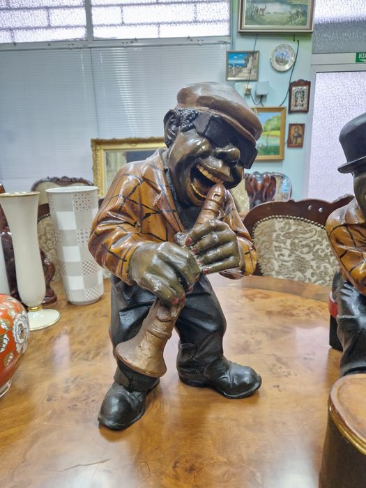 Чифт страхотни антикварни фигури статуетки музиканти