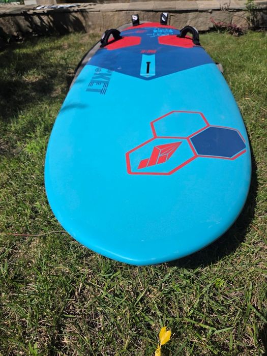Продавам Tabou Rocket MTE