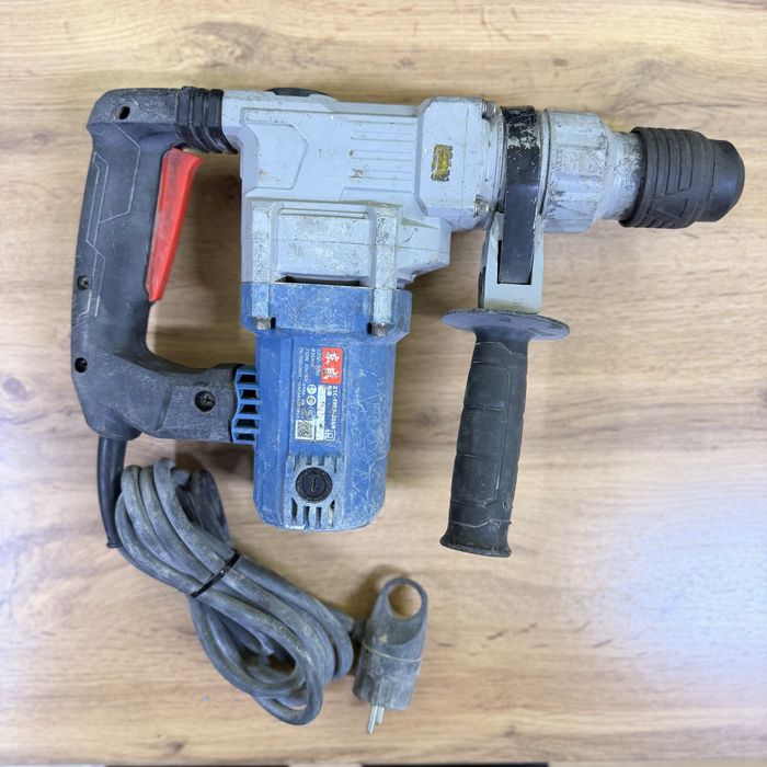 Перфораторы (2 шт) — рабочие, мощные, недорого