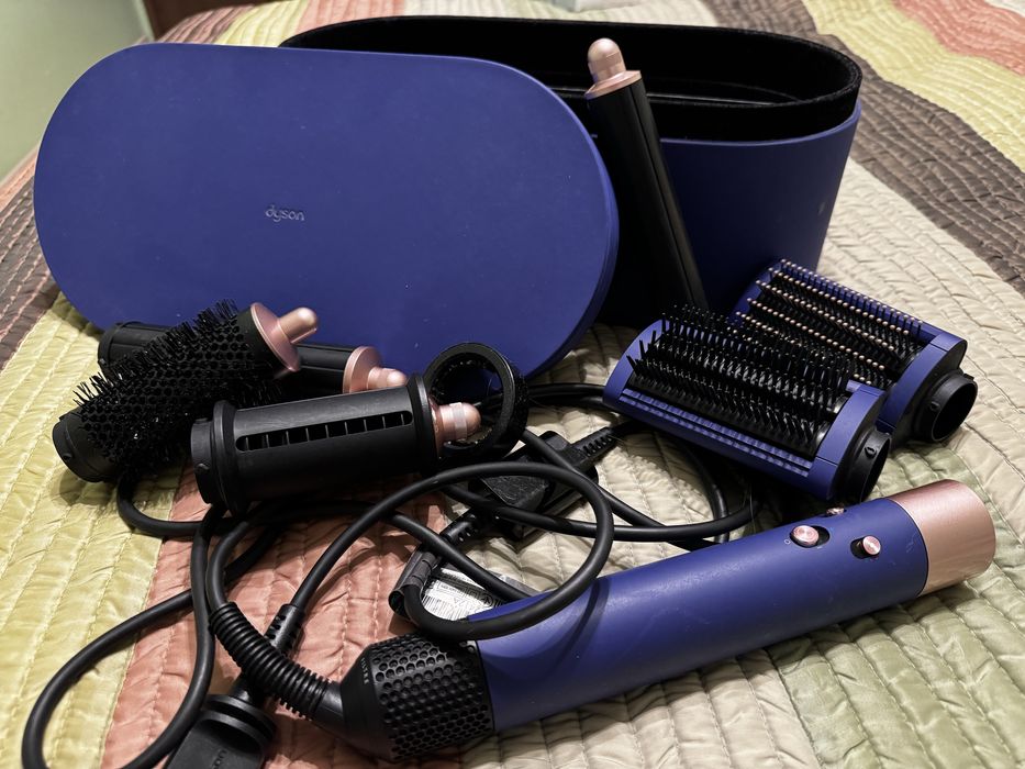 Маша Multistyler Dyson Airwrap HS05 long и дифузер