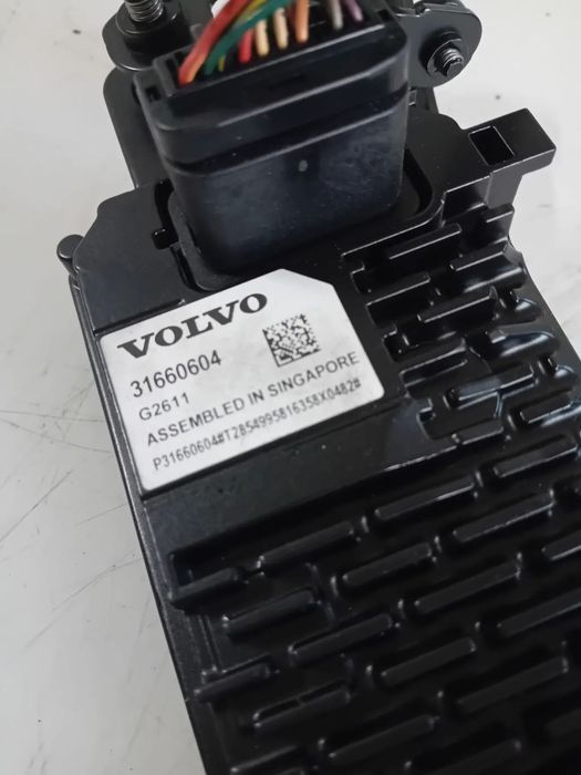 Modul Radar Camera Parbriz Volvo S90 V90 Cod 31660604 An 2016-2020
