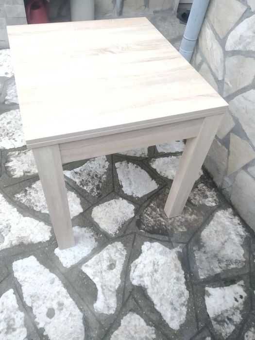 Трапезна кухненска маса