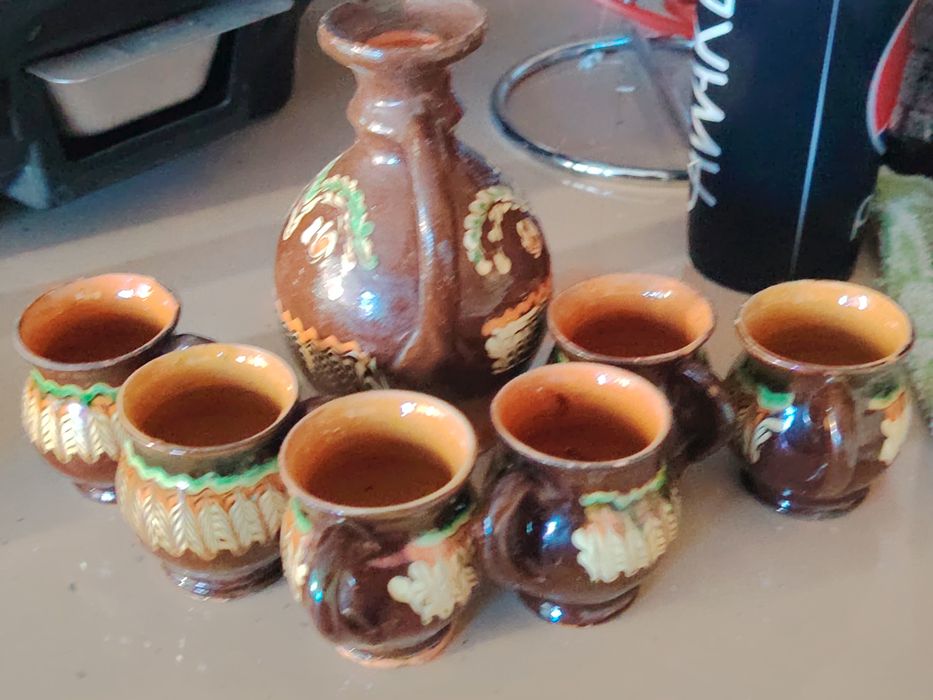 Ceșcuțe carafa de lut pentru rachiu