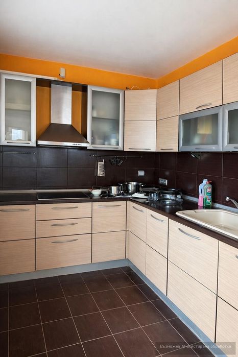 Дава се под наем Къща в Варна, Бриз - 275 кв.м за 950 € - Снимка #2