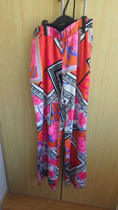 Цветен панталон Mohito